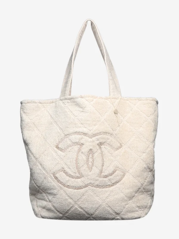 Cream tote bag with matching towel