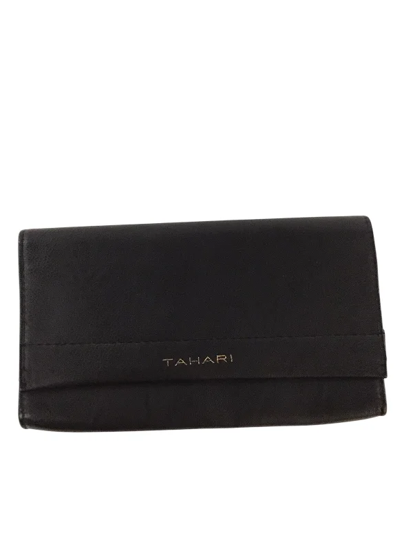 Wallet By Tahari By Arthur Levine, Size: Medium